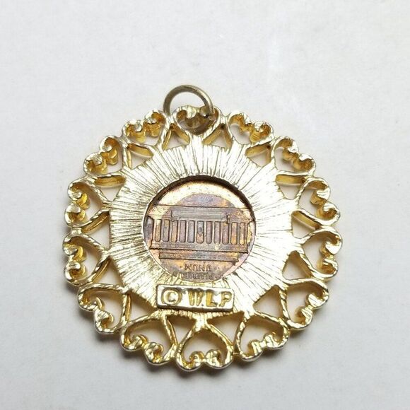Vintage 1973 Lucky Penny Pendant, Gold Tone Heart Frame, Signed W.L.P, Estate - Picture 3 of 6